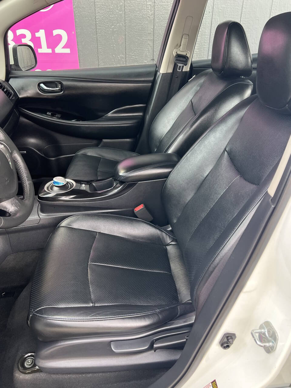 Used 2015 Nissan Leaf SL w/ Premium Package FWD image 10