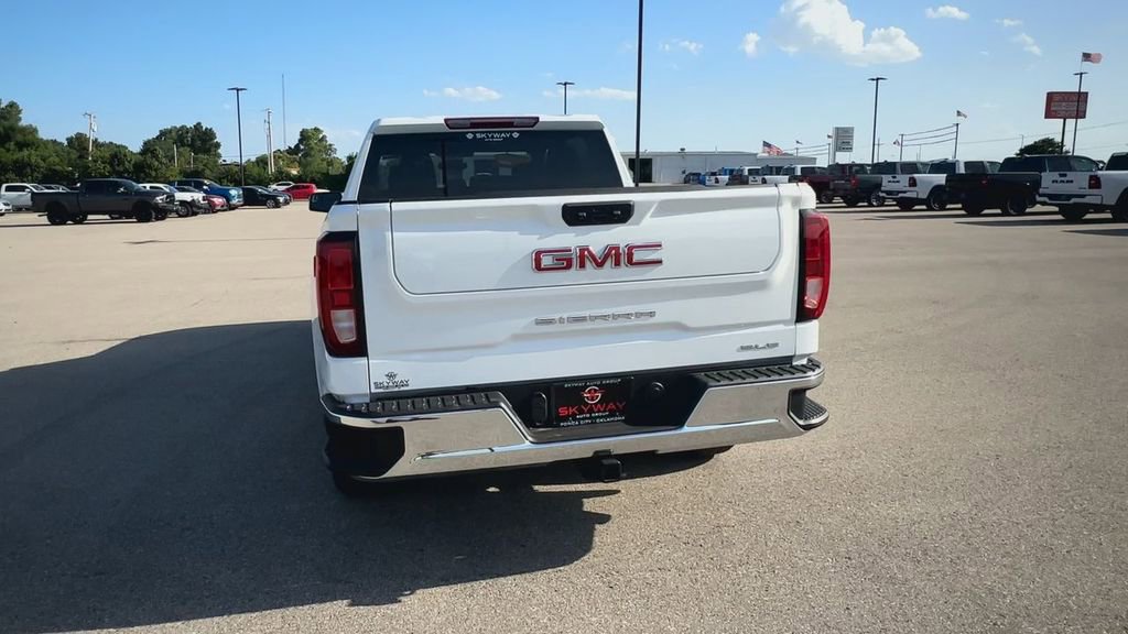 Used 2024 GMC Sierra 1500 SLE image 7