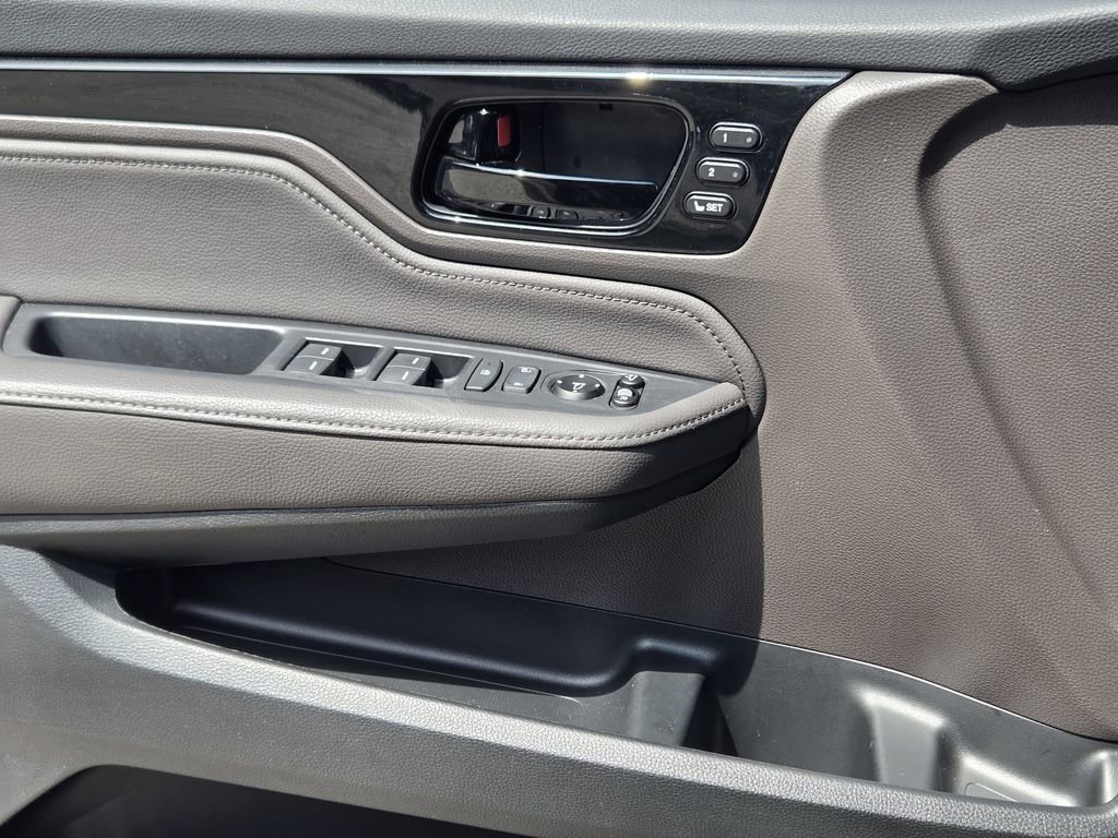 Used 2020 Honda Odyssey Elite image 28