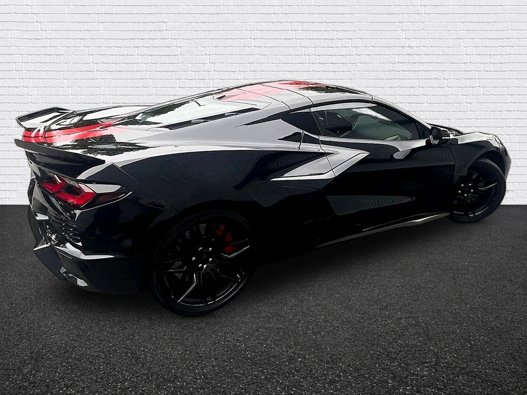 Used 2024 Chevrolet Corvette Z06 RWD image 7