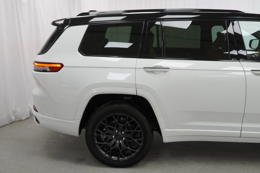 Certified 2024 Jeep Grand Cherokee L Summit image 10