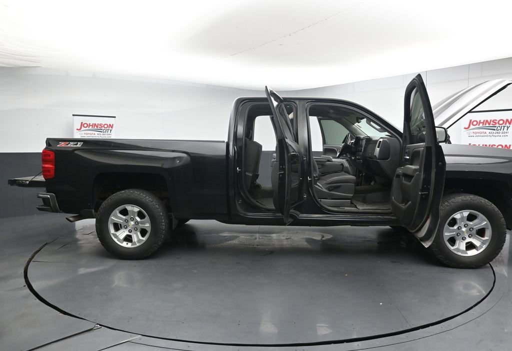 Used 2015 Chevrolet Silverado 1500 LT w/ All Star Edition AWD/4WD image 27
