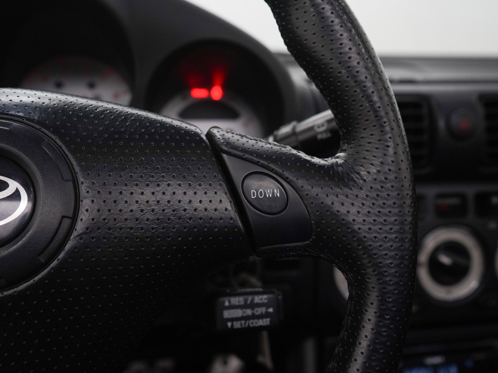 Used 2003 Toyota MR2 RWD image 22