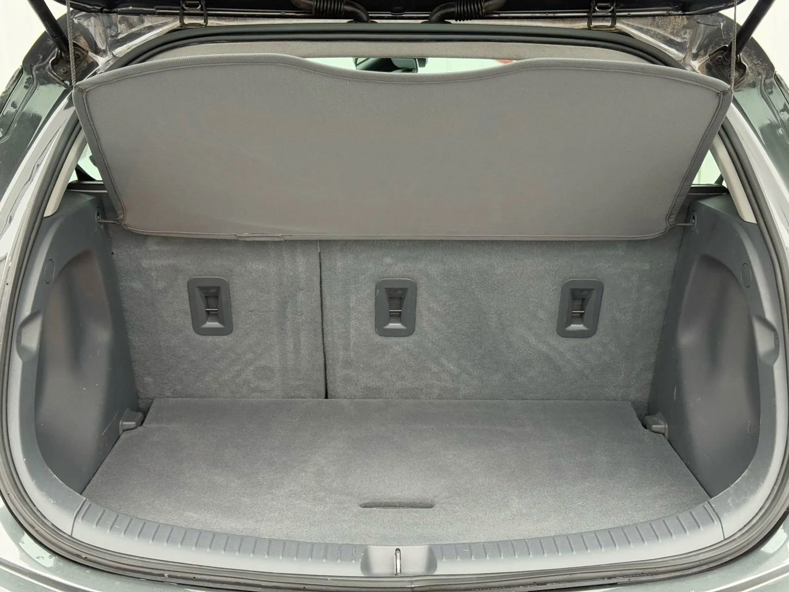 Used 2017 Chevrolet Bolt Premier w/ Driver Confidence II Package image 14