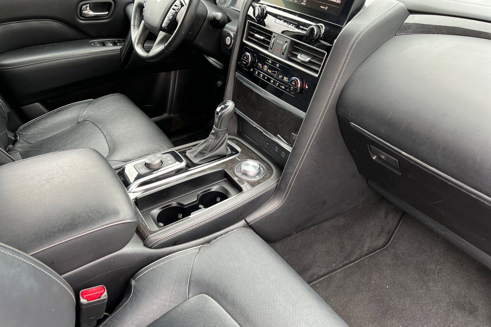 Used 2024 INFINITI QX80 Luxe image 22