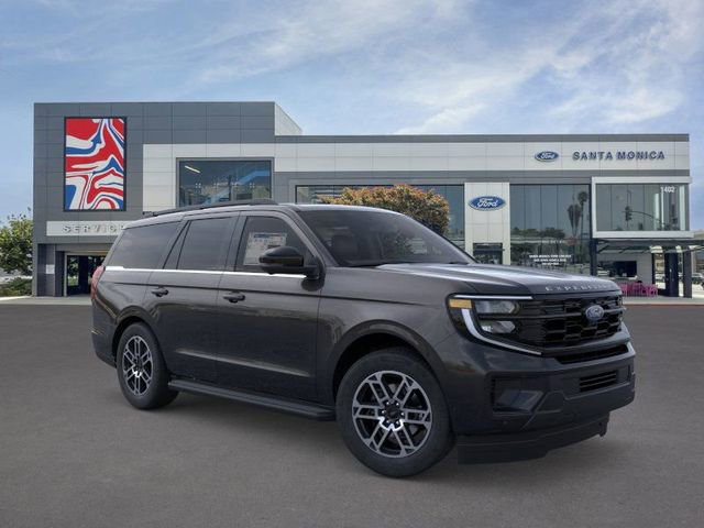New 2026 Ford Expedition Active image 7