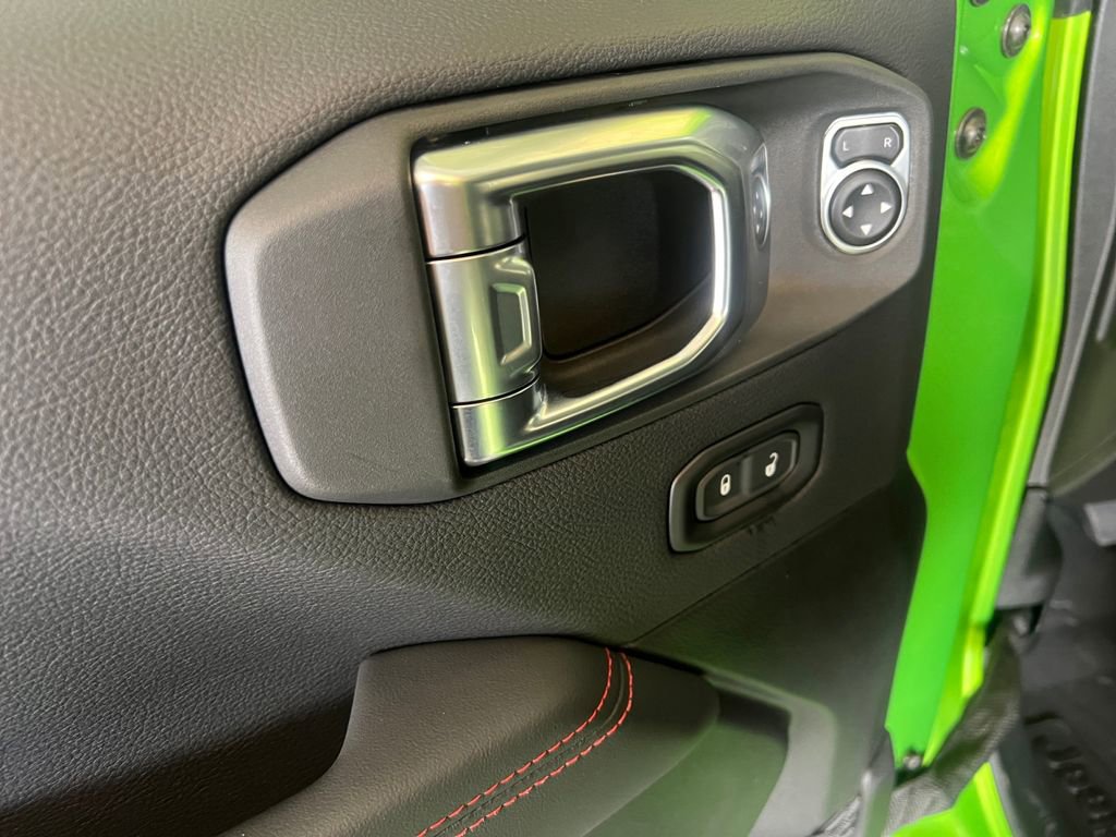 New 2025 Jeep Gladiator Rubicon w/ Convenience Group image 13