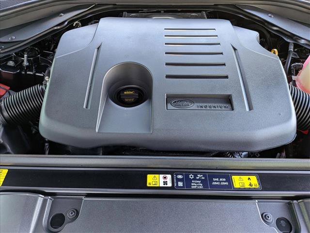 New 2025 Land Rover Range Rover SE image 16