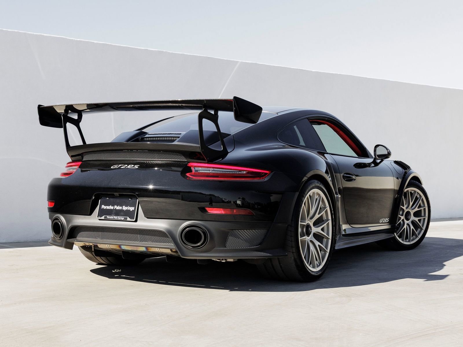 Used 2018 Porsche 911 GT2 RS image 7