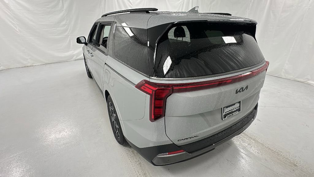 New 2026 Kia Carnival SX w/ SX Dark Edition Package image 5