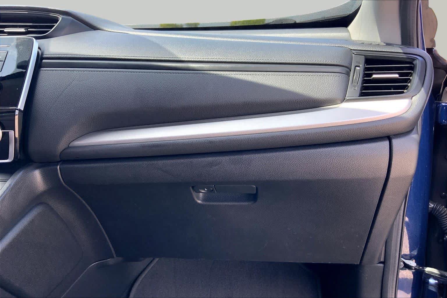 Used 2019 Honda CR-V LX image 18