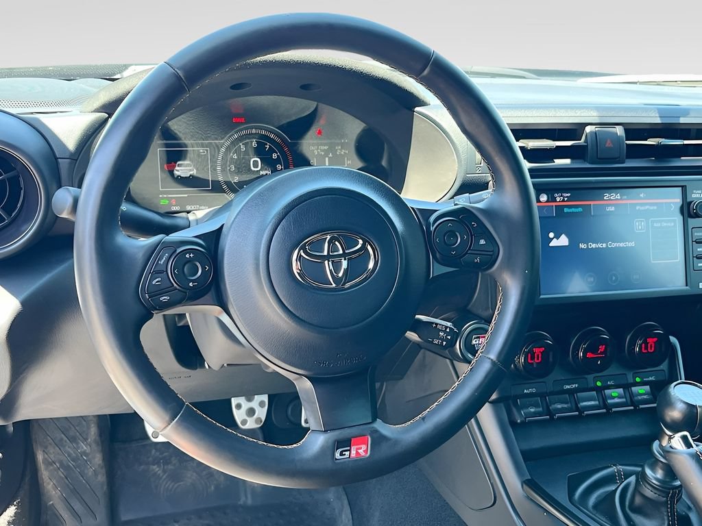 Used 2025 Toyota GR86 Hakone Edition RWD image 11