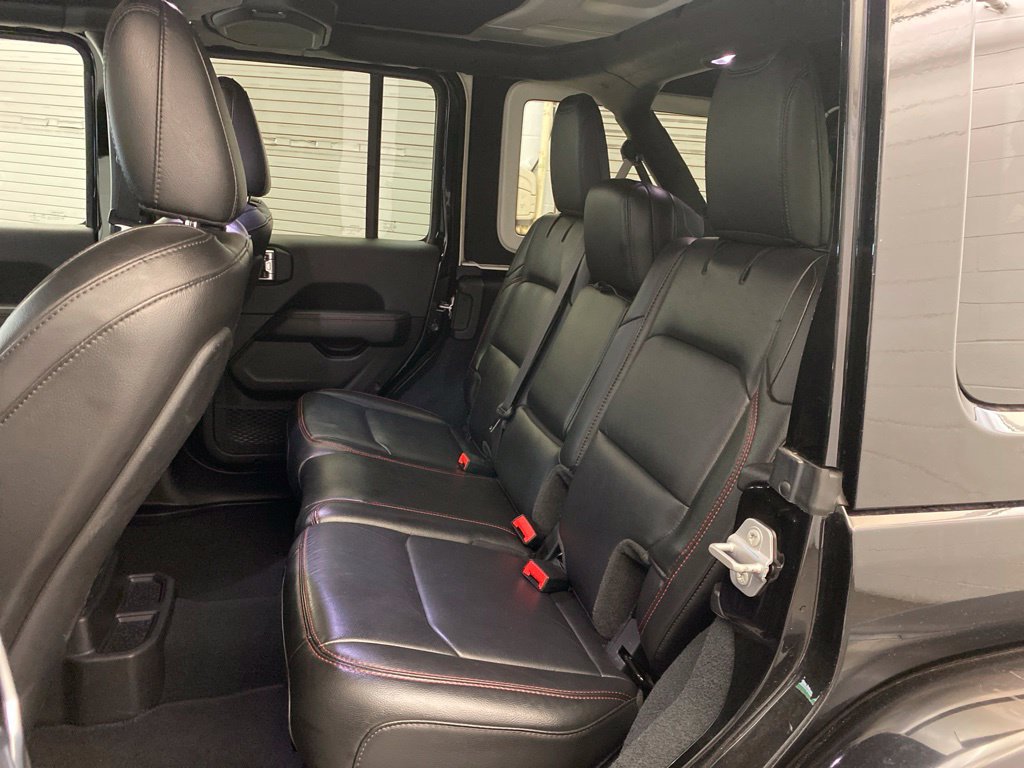 Used 2022 Jeep Wrangler Unlimited Rubicon AWD/4WD image 22