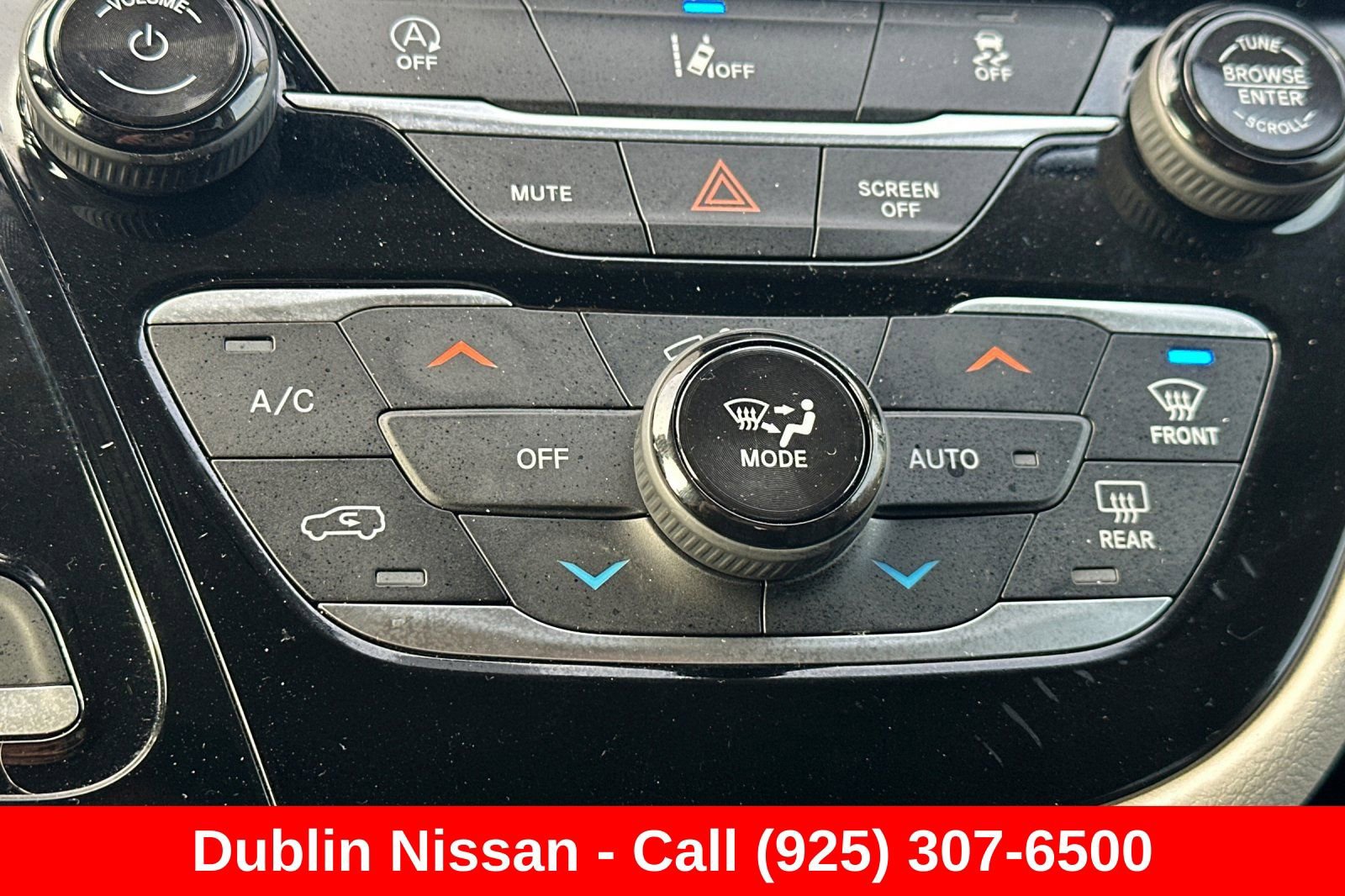 Used 2022 Chrysler Pacifica Touring-L FWD image 30
