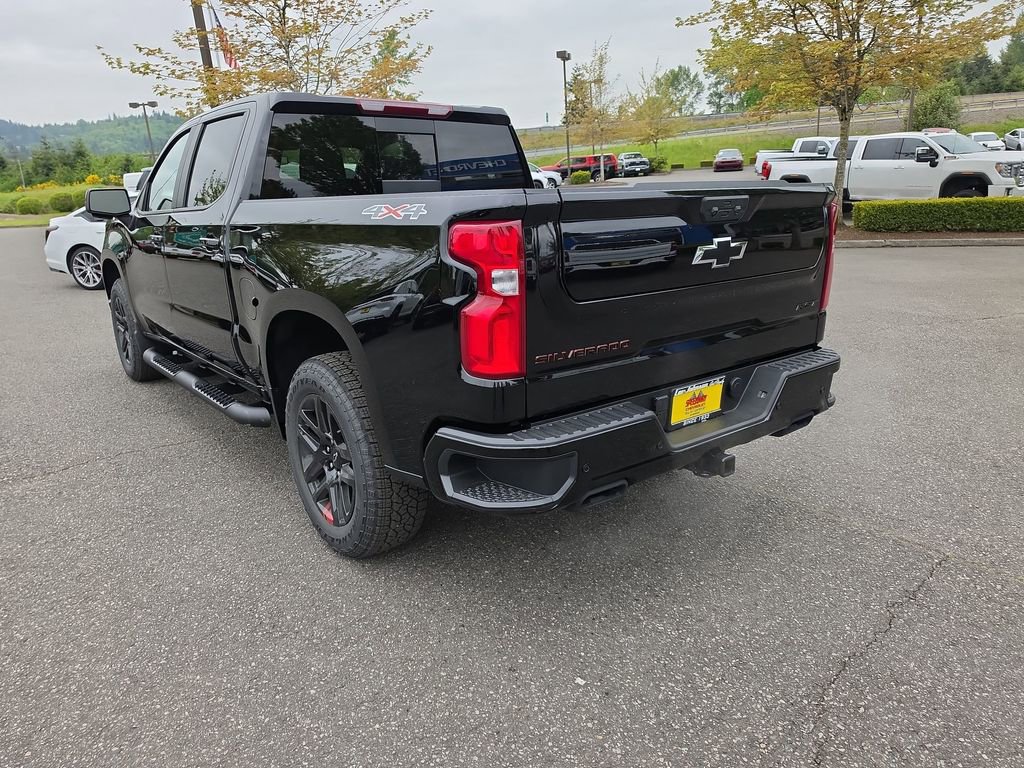 New 2026 Chevrolet Silverado 1500 RST w/ Redline Edition AWD/4WD image 4