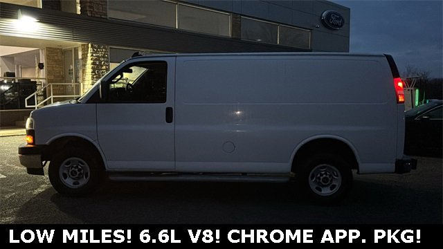 Used 2022 GMC Savana 2500 Work Van w/ Driver Convenience Package image 3