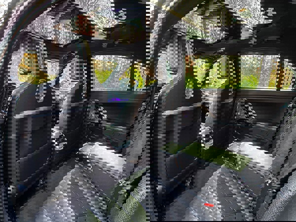 Used 2024 BMW i7 xDrive60 w/ Executive Package image 15