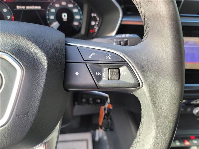 Certified 2025 Audi Q3 2.0T Premium w/ Black Optic Sport Package image 19
