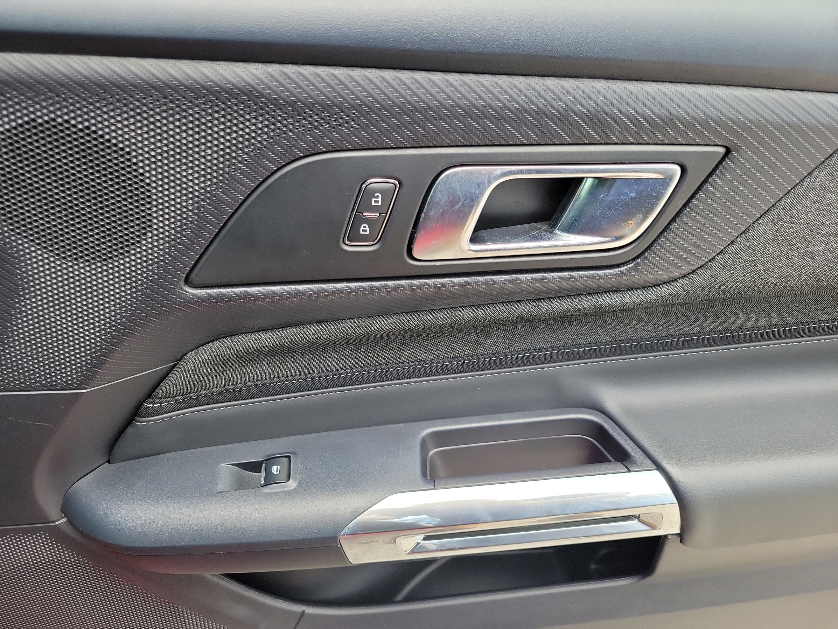 Used 2024 Ford Mustang GT RWD image 27