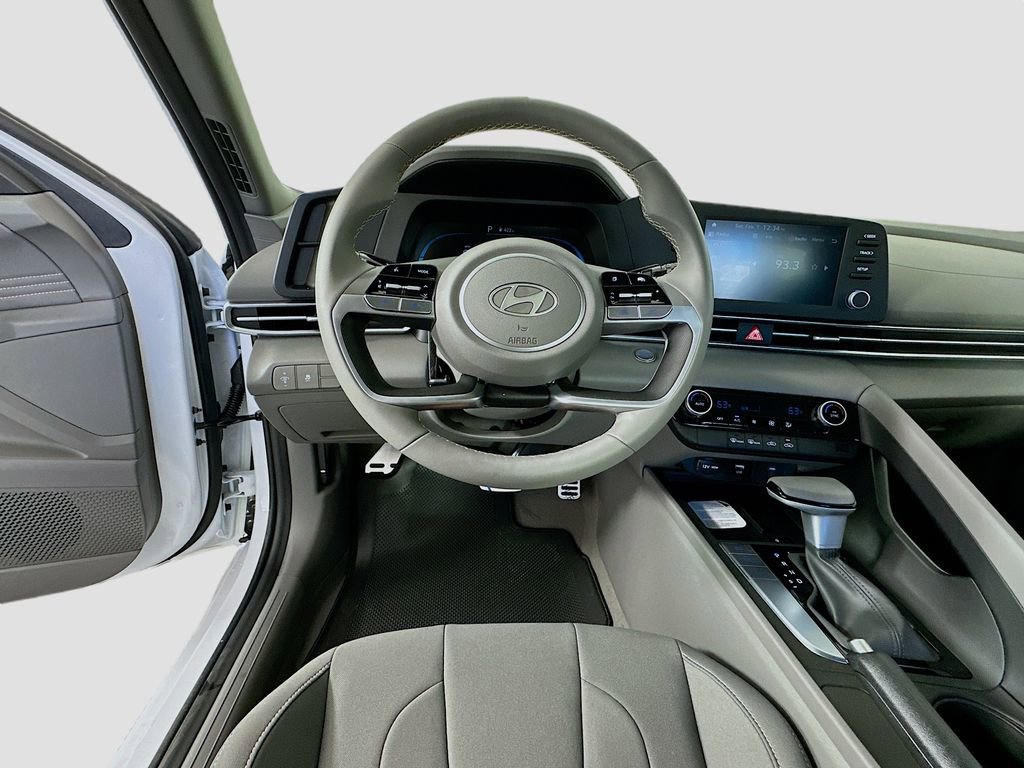 New 2026 Hyundai Elantra Sport image 17