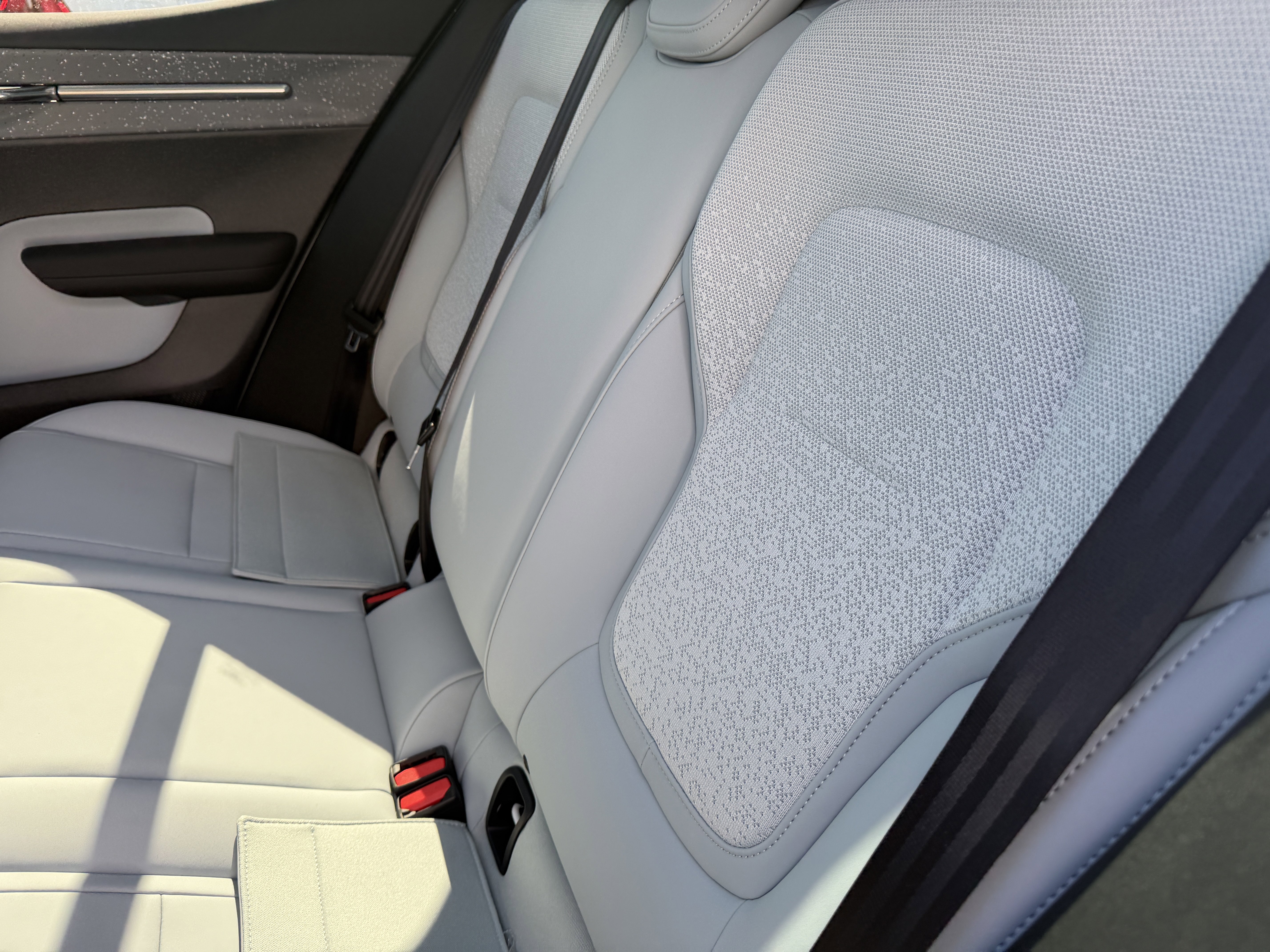 New 2026 Volvo EX30 Ultra image 15