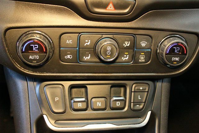 Used 2019 GMC Terrain SLE w/ Driver Convenience Package image 27