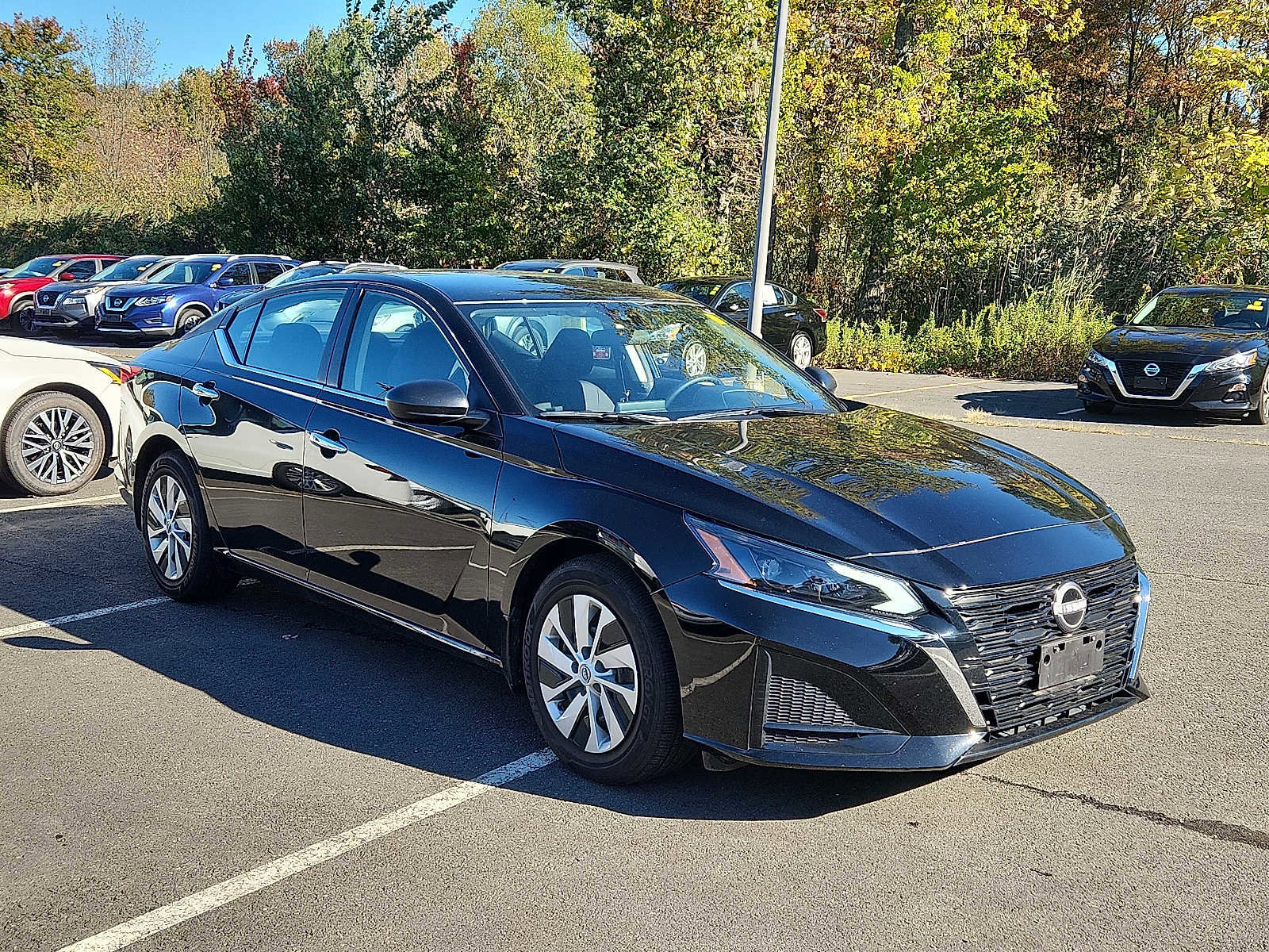 Certified 2024 Nissan Altima 2.5 S image 3