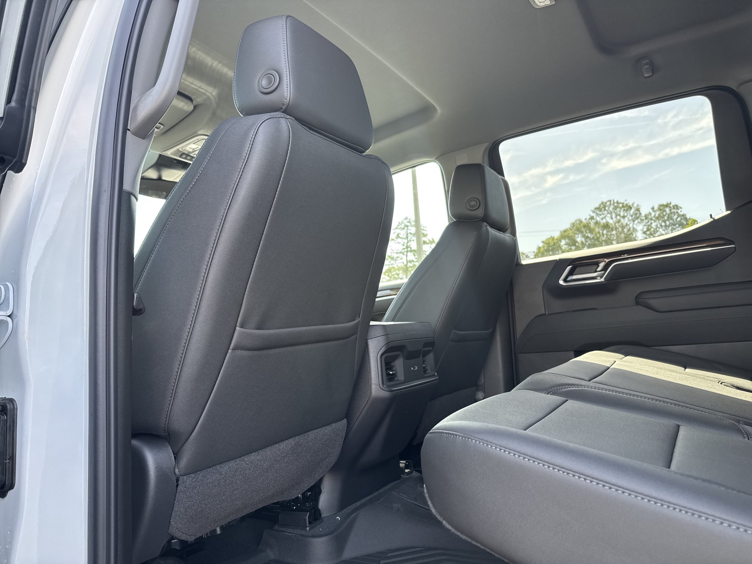 New 2026 Chevrolet Silverado 1500 LT Trail Boss w/ LT Trail Boss Premium Package AWD/4WD image 18
