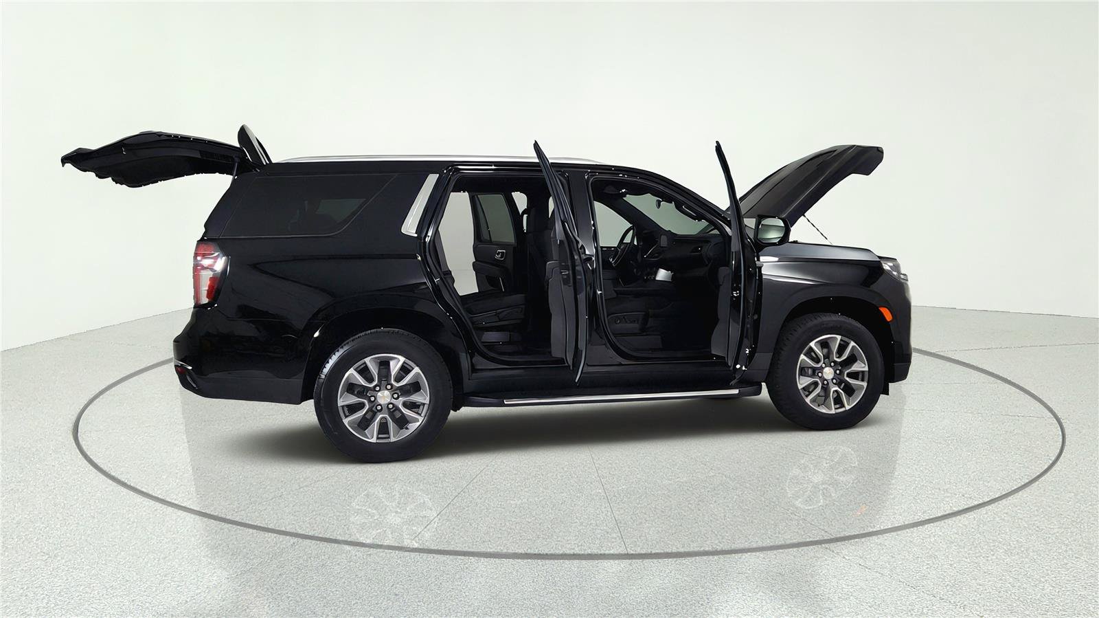 Used 2024 Chevrolet Tahoe LS AWD/4WD image 14