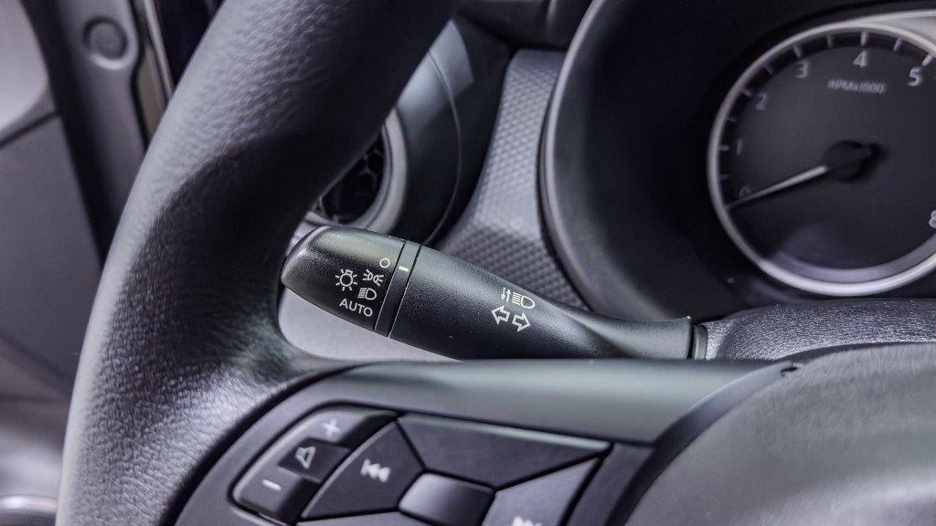 Used 2024 Nissan Kicks S image 24