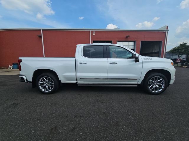 Used 2022 Chevrolet Silverado 1500 High Country w/ Technology Package AWD/4WD image 11