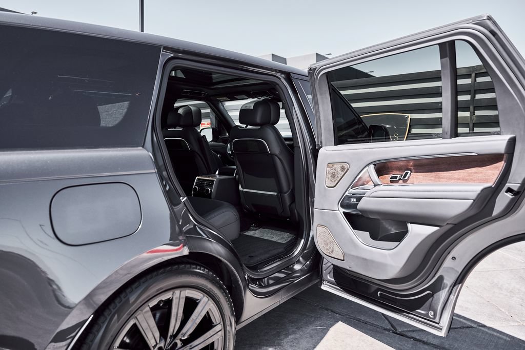 Used 2024 Land Rover Range Rover Long Wheelbase Autobiography AWD/4WD image 25
