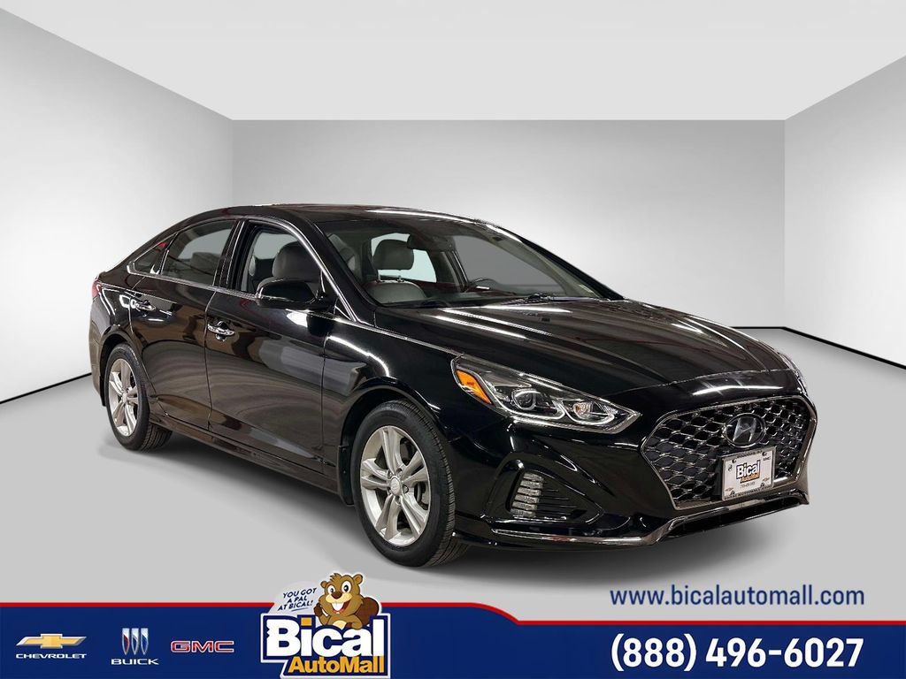 Used 2019 Hyundai Sonata Limited FWD image 2