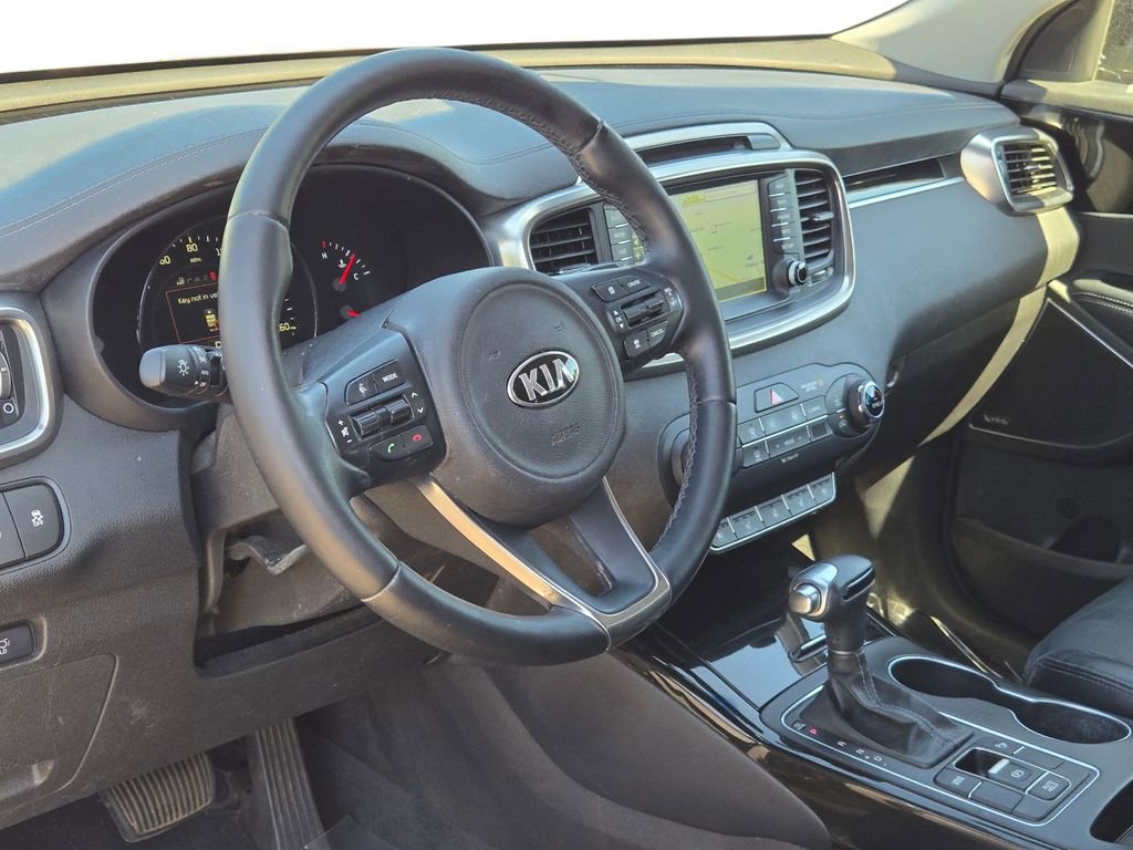 Used 2017 Kia Sorento SX image 17