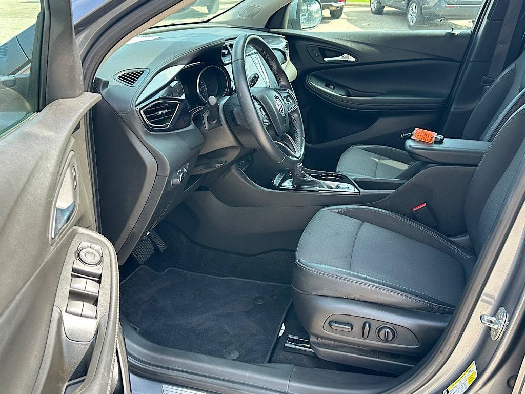 Used 2022 Buick Encore GX Preferred w/ Cold Weather Comfort Package AWD/4WD image 11