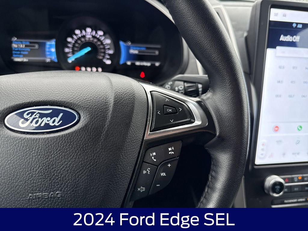 Used 2024 Ford Edge SEL image 20