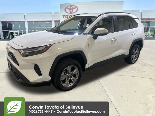 Used 2025 Toyota RAV4 XLE image 7