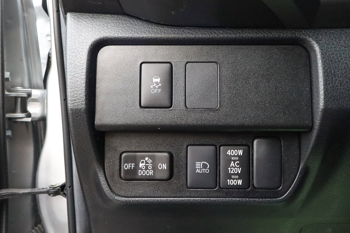 Used 2022 Toyota Tacoma TRD Off-Road image 19