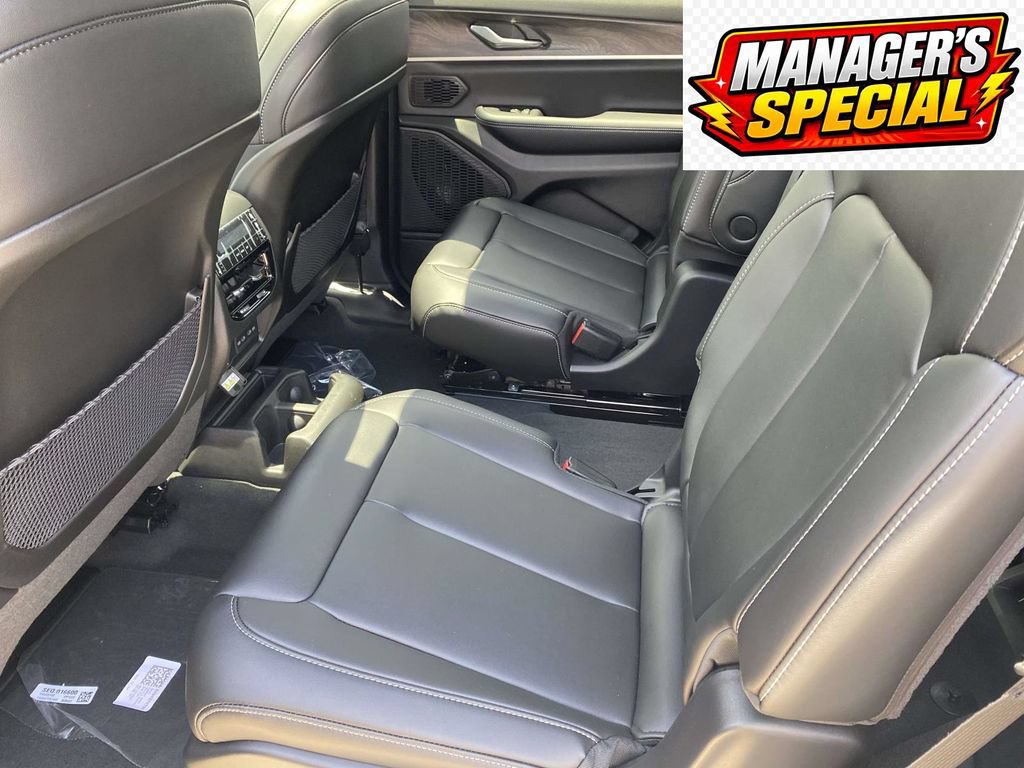 New 2026 Jeep Grand Cherokee L Limited w/ Limited Altitude Package RWD image 10
