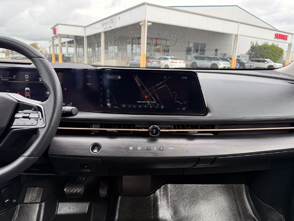 Used 2023 Nissan Ariya FWD image 26