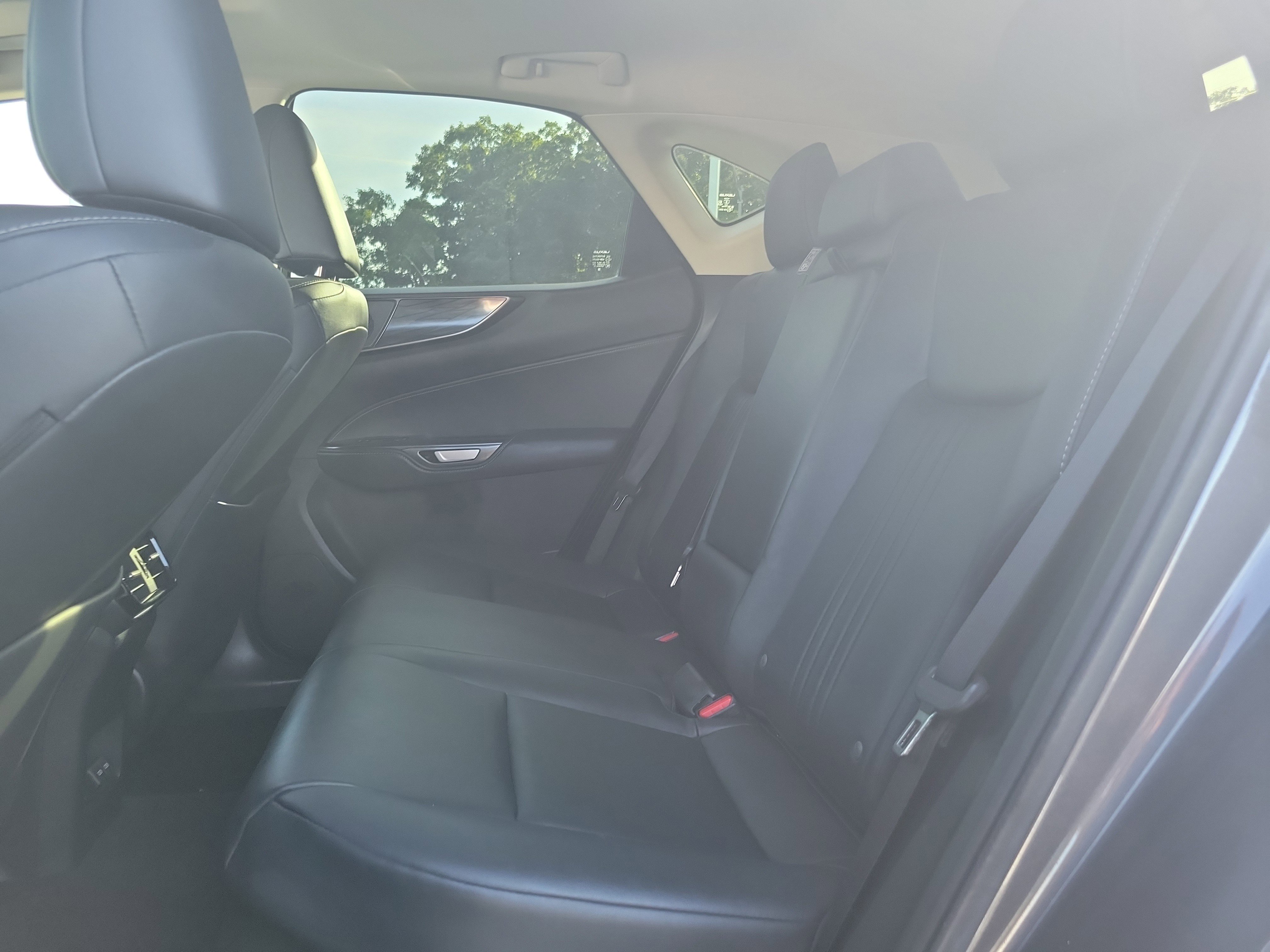 Used 2022 Lexus NX 350h AWD image 11