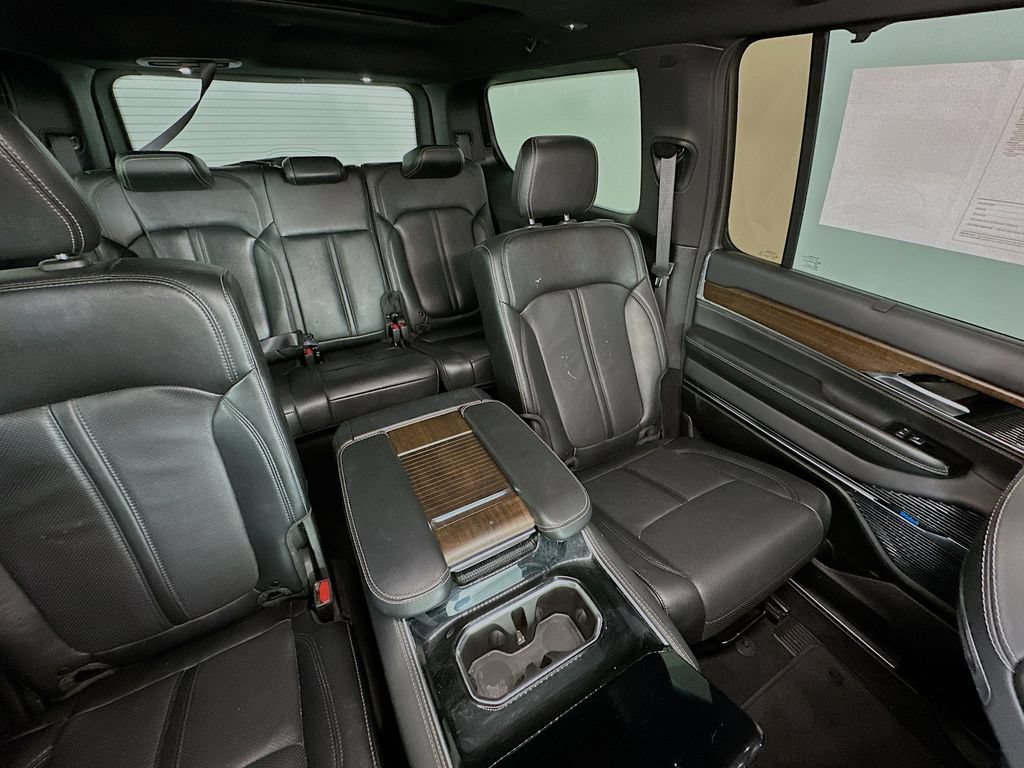 Used 2023 Jeep Grand Wagoneer 4WD image 14