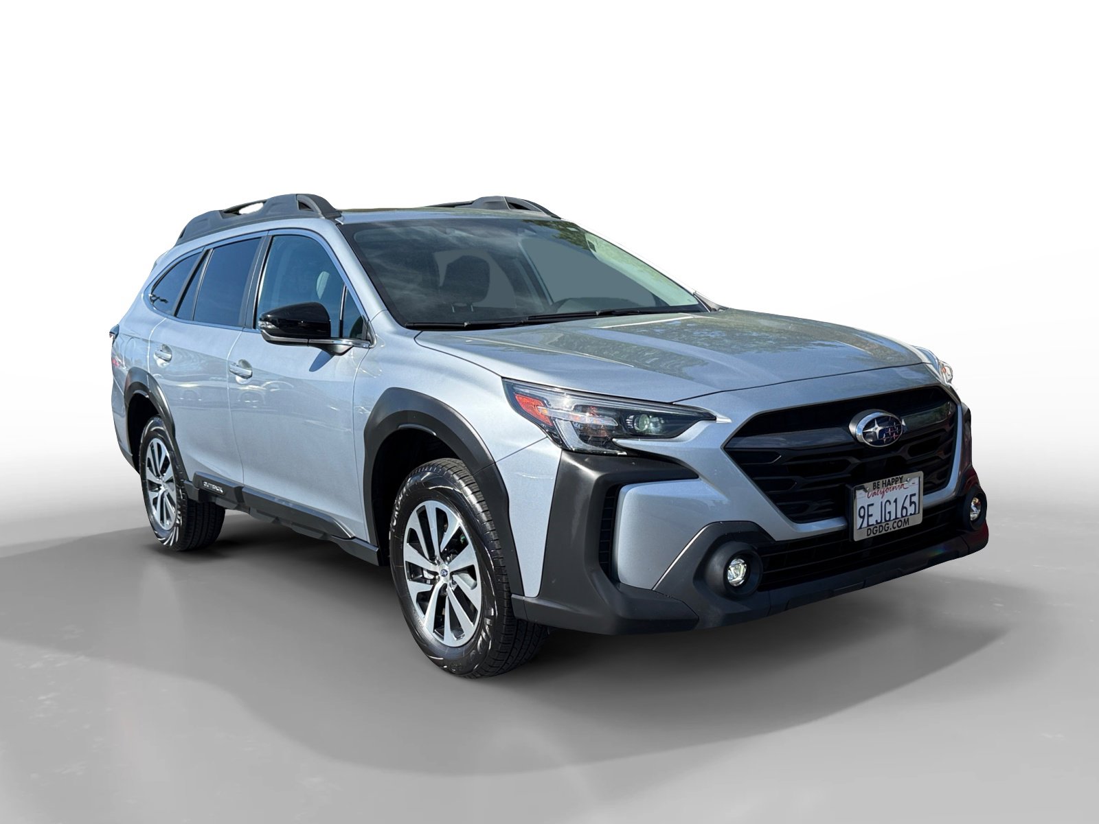 Used 2023 Subaru Outback Premium image 7