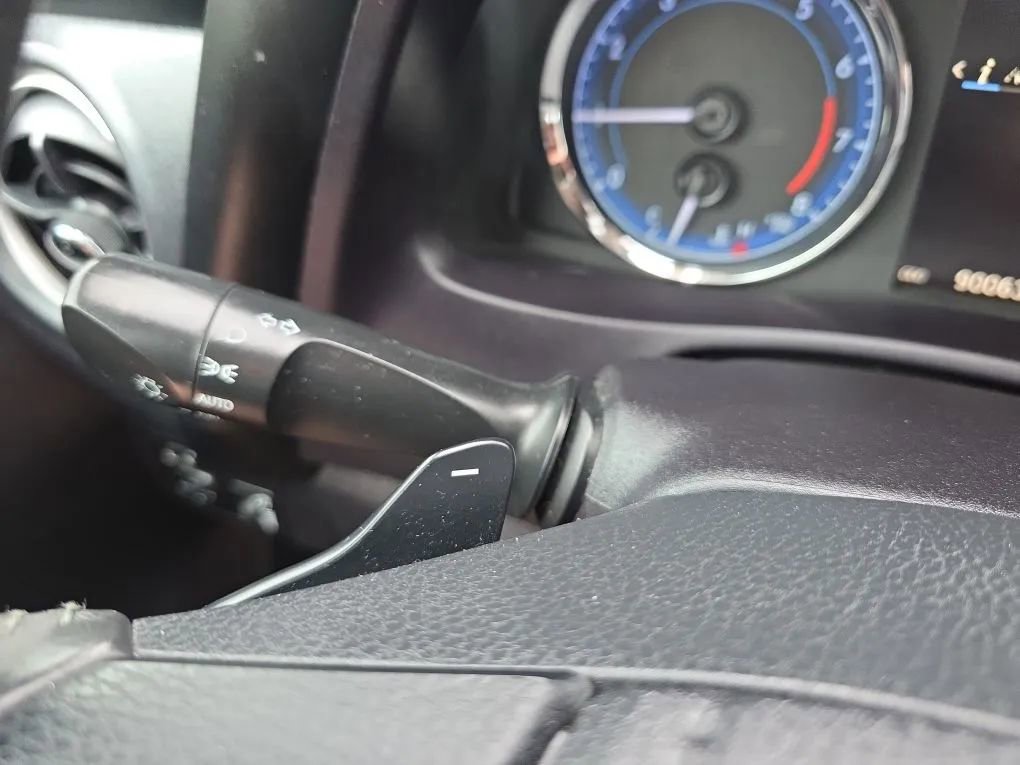 Used 2019 Toyota Corolla SE FWD image 20