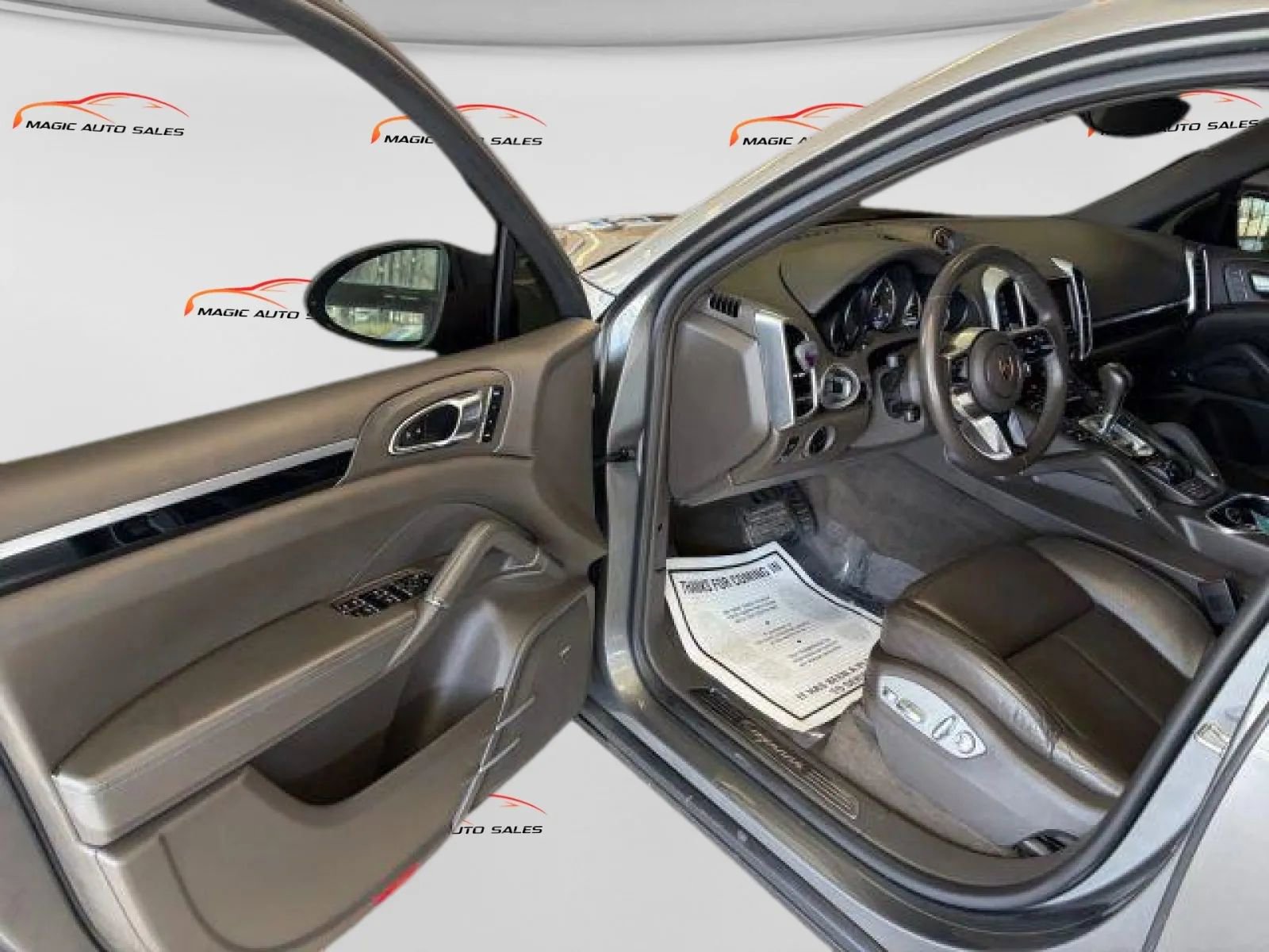 Used 2016 Porsche Cayenne w/ Premium Package Plus image 7