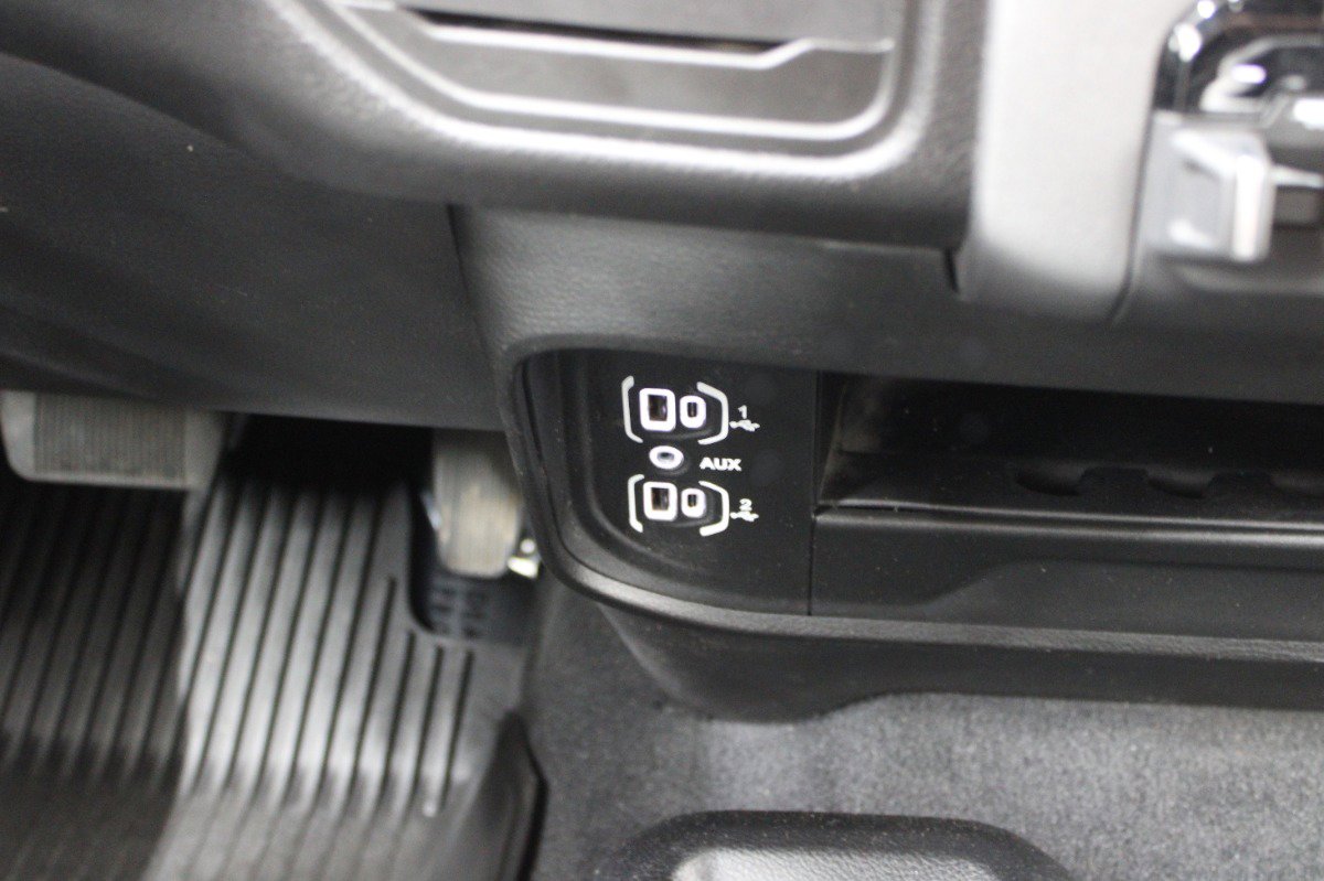 Used 2024 RAM 3500 SLT w/ Quick Order Package 2YG SLT AWD/4WD image 22