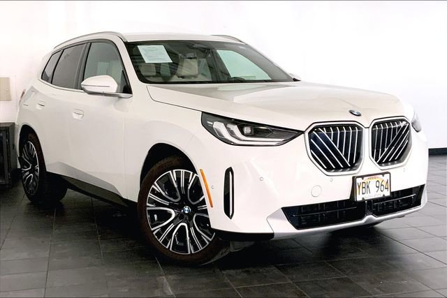 Used 2025 BMW X3 xDrive30i image 2