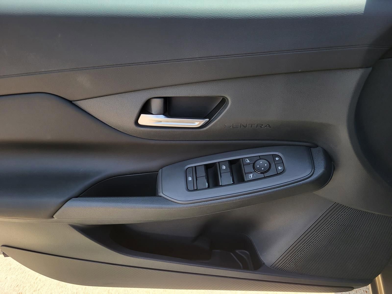 New 2026 Nissan Sentra SV image 17