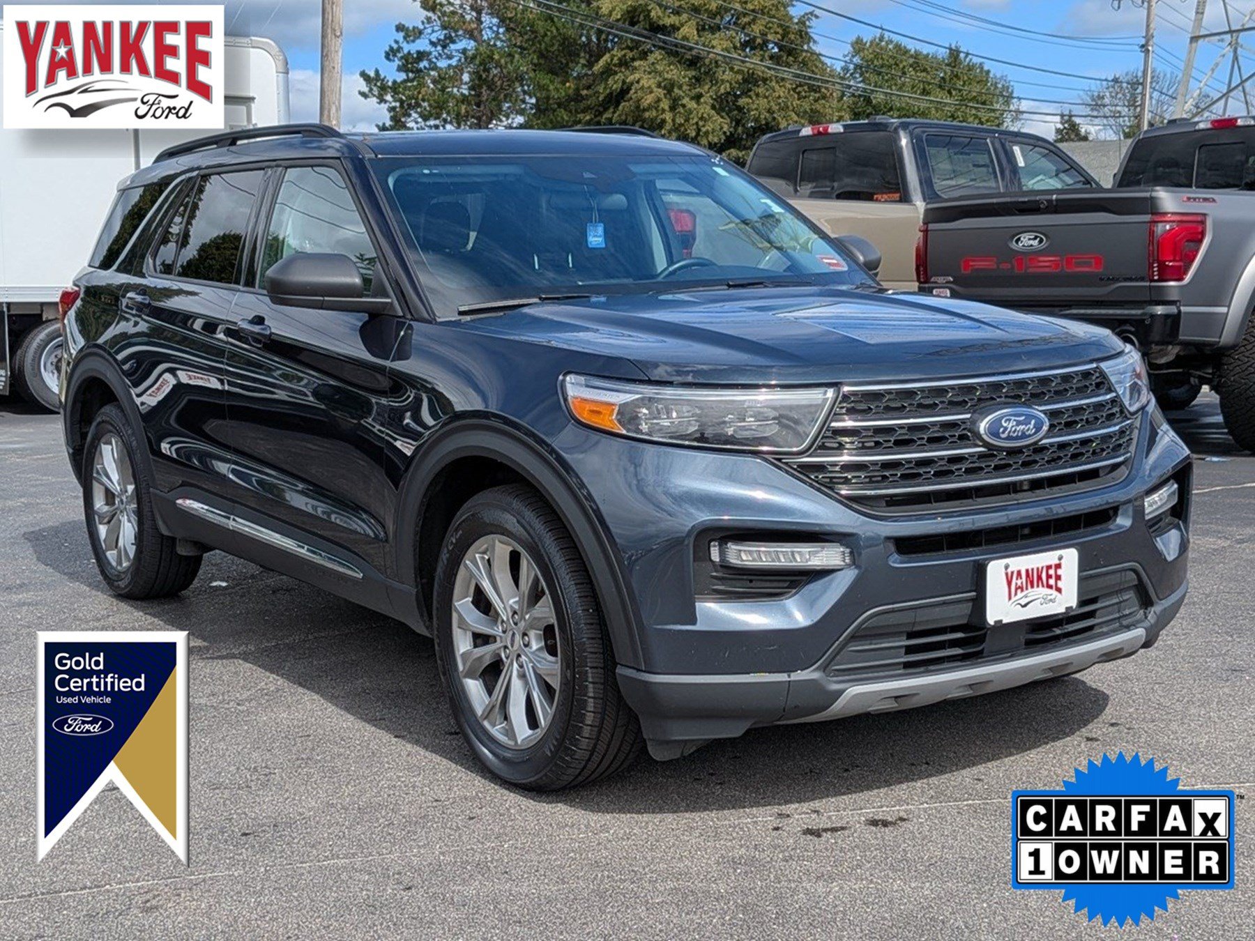 Certified 2024 Ford Explorer XLT w/ Equipment Group 202A AWD/4WD image 1