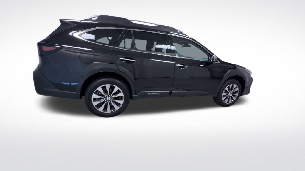 Used 2025 Subaru Outback Touring XT AWD/4WD image 25